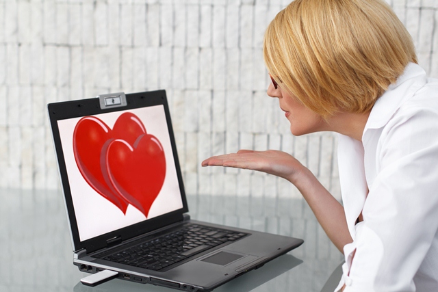 7 Tips for Offering an Outstanding E-Commerce Customer Service